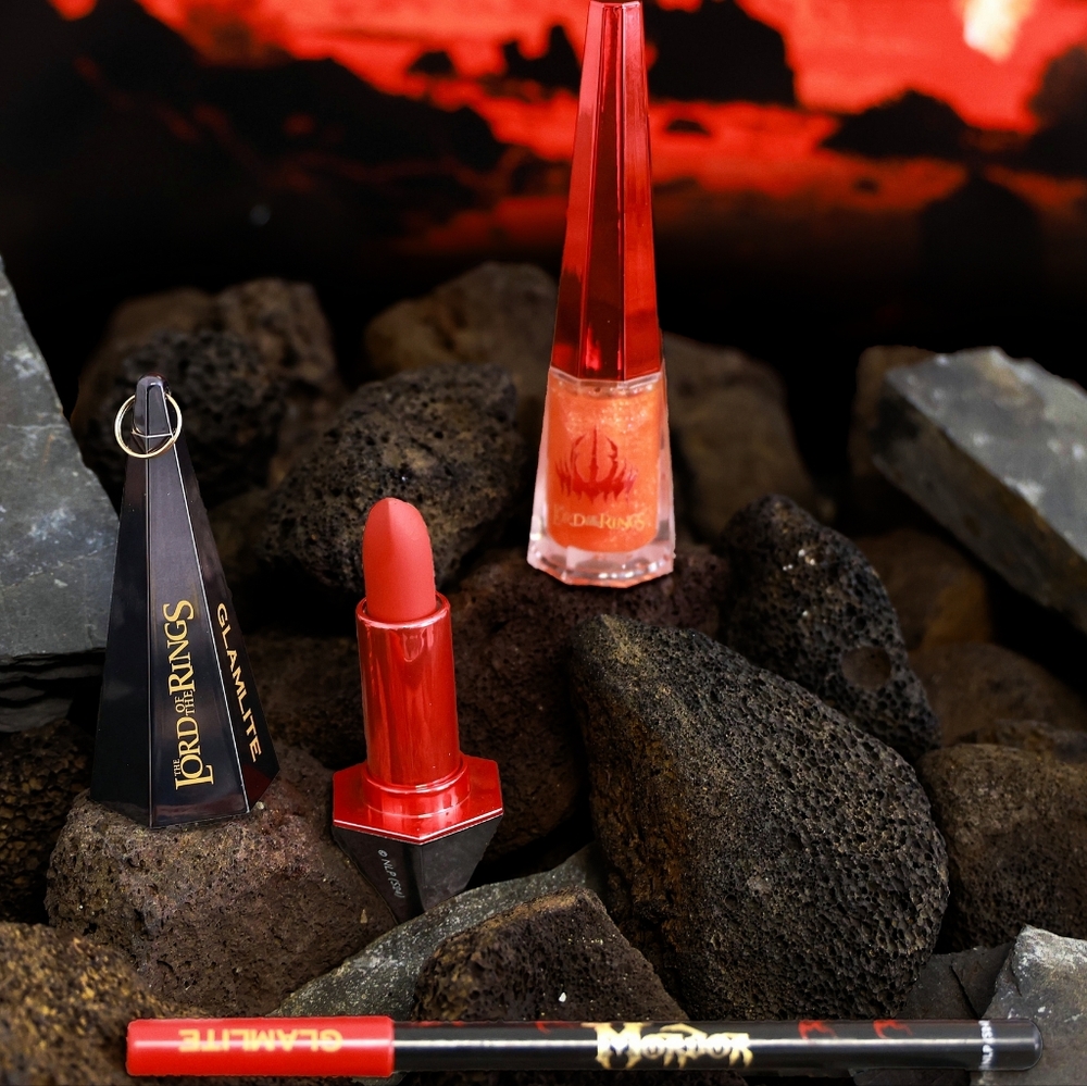 Lip Kit - Lord Of The Rings  (NEW)